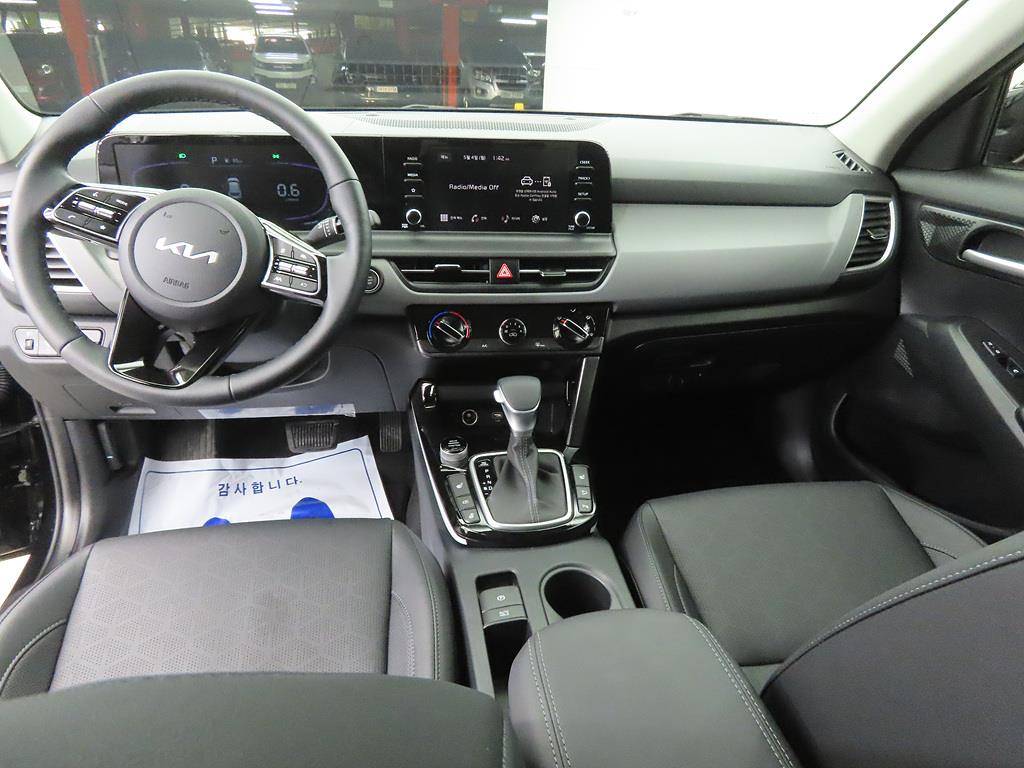 KIA Seltos - Vista 7