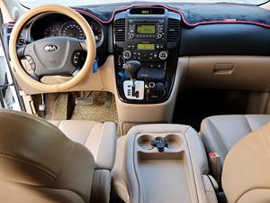 KIA Carnival - Vista 10