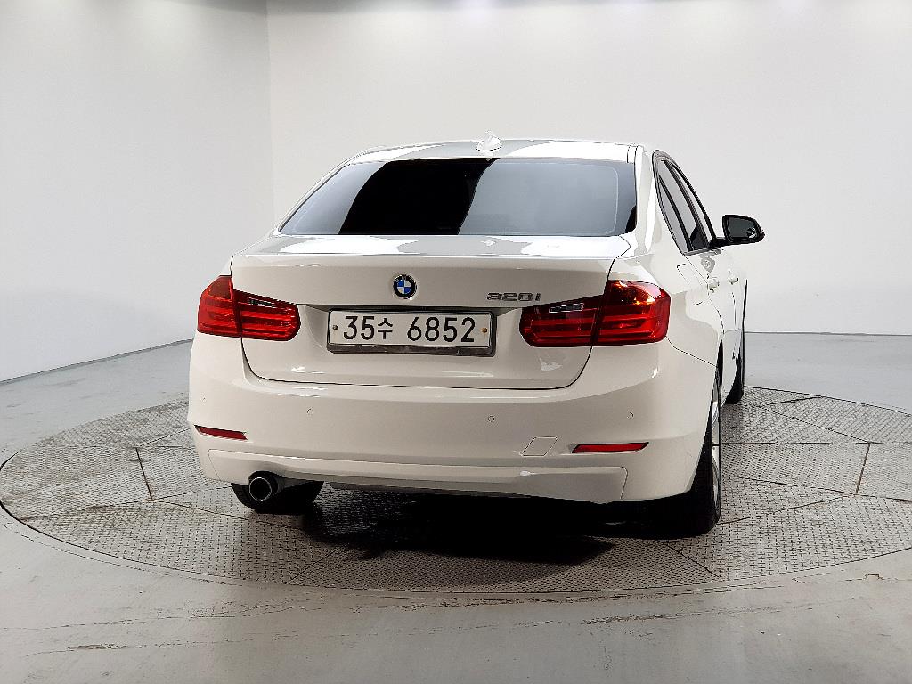 BMW 3 series - Vista 3
