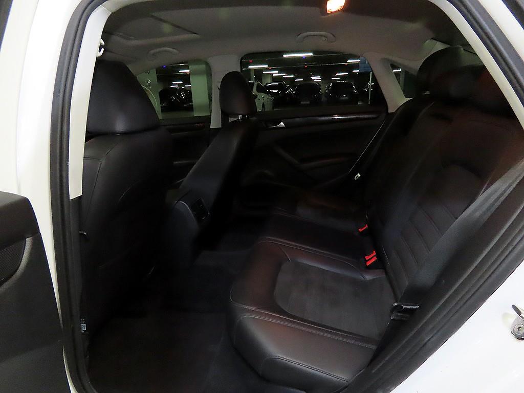 Volkswagen Passat - Vista 7