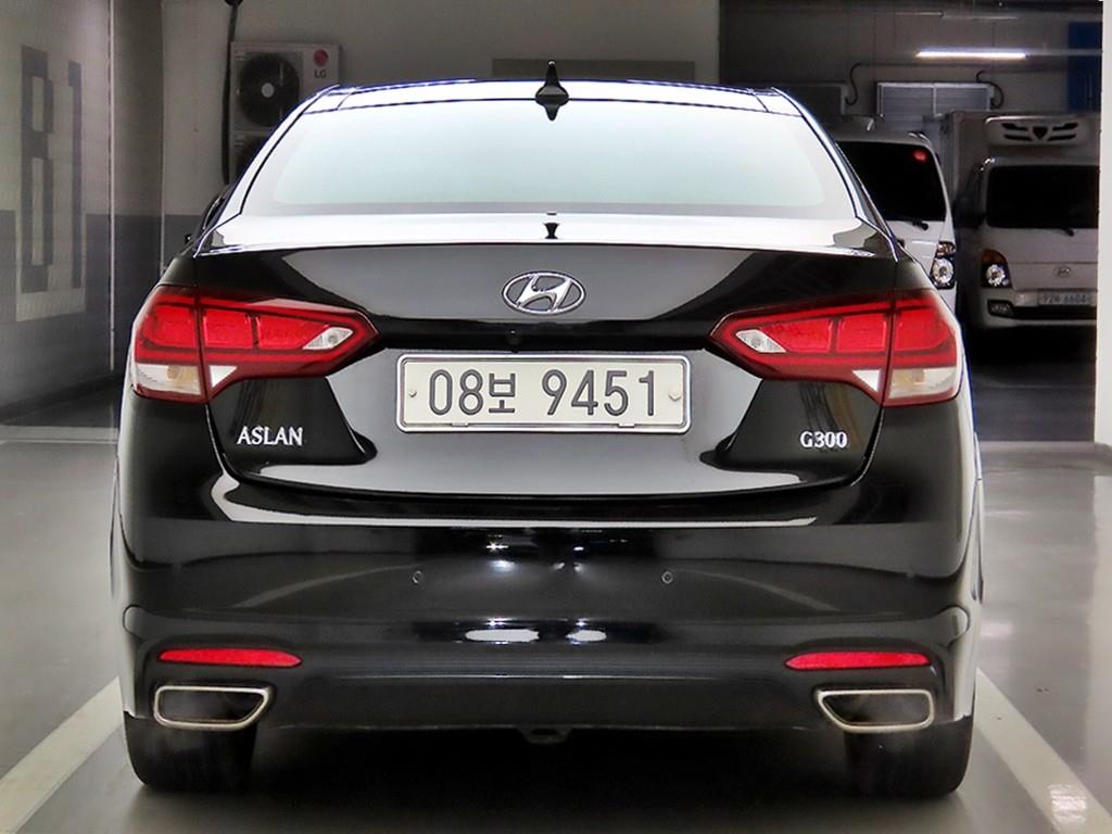 HYUNDAI Aslan - Vista 4