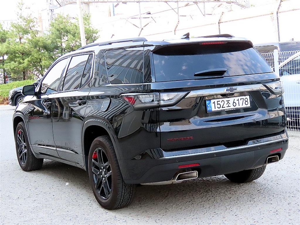 Chevrolet Travers - Vista 3