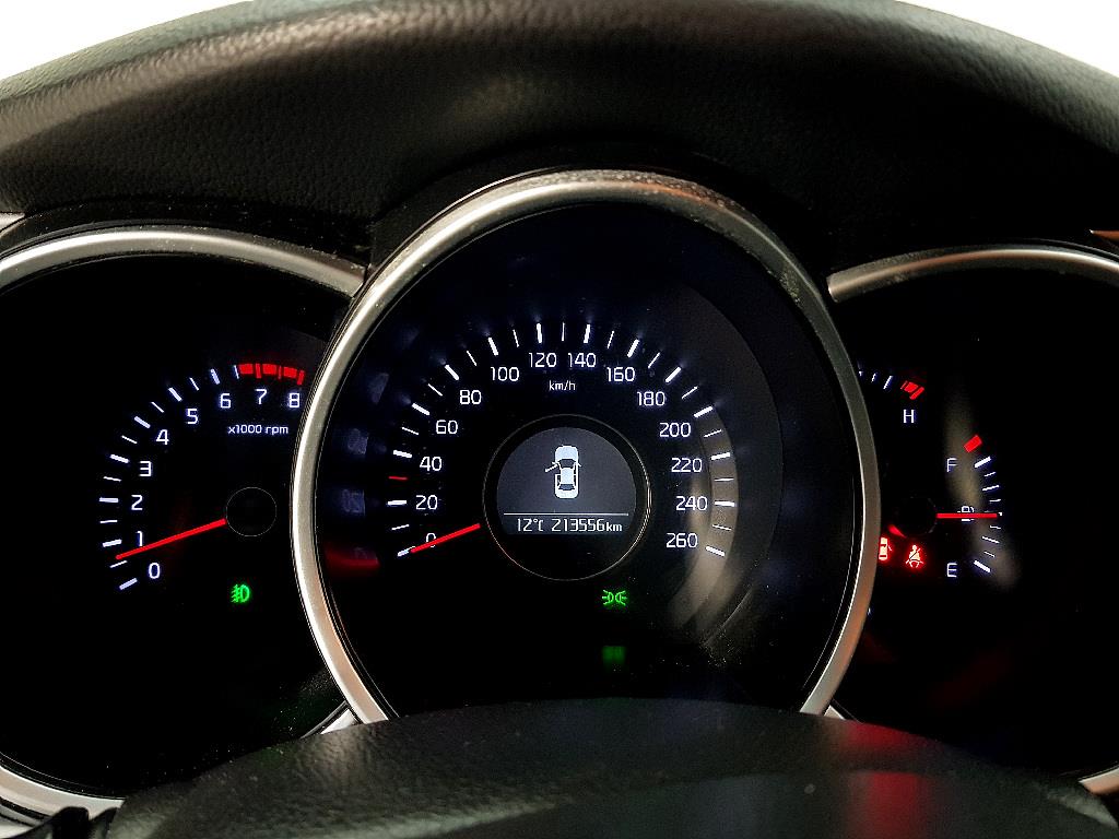 KIA K5 - Vista 6