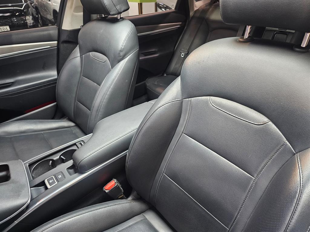HYUNDAI Grandeur - Vista 7