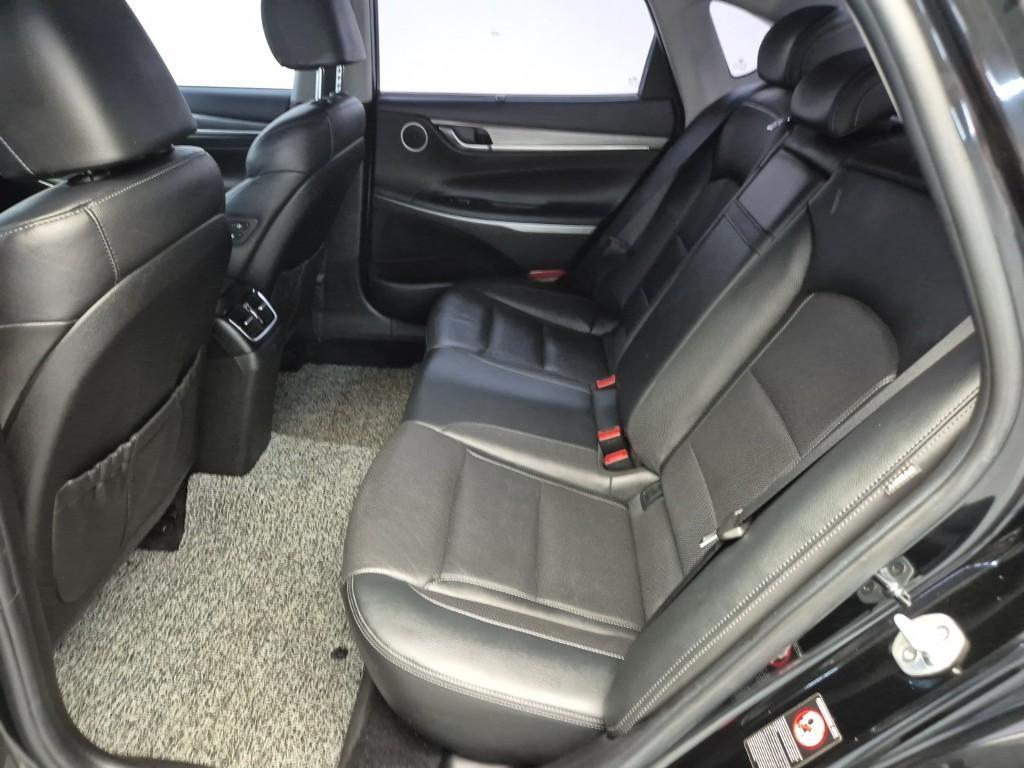 HYUNDAI Grandeur - Vista 12