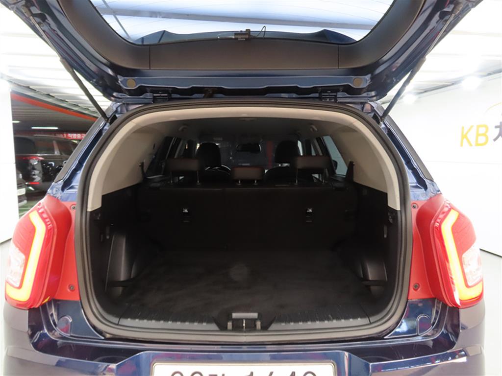 Ssangyong Tivoli 2018 Azul - Importación desde Corea - HF Imports Iquique - Foto 18