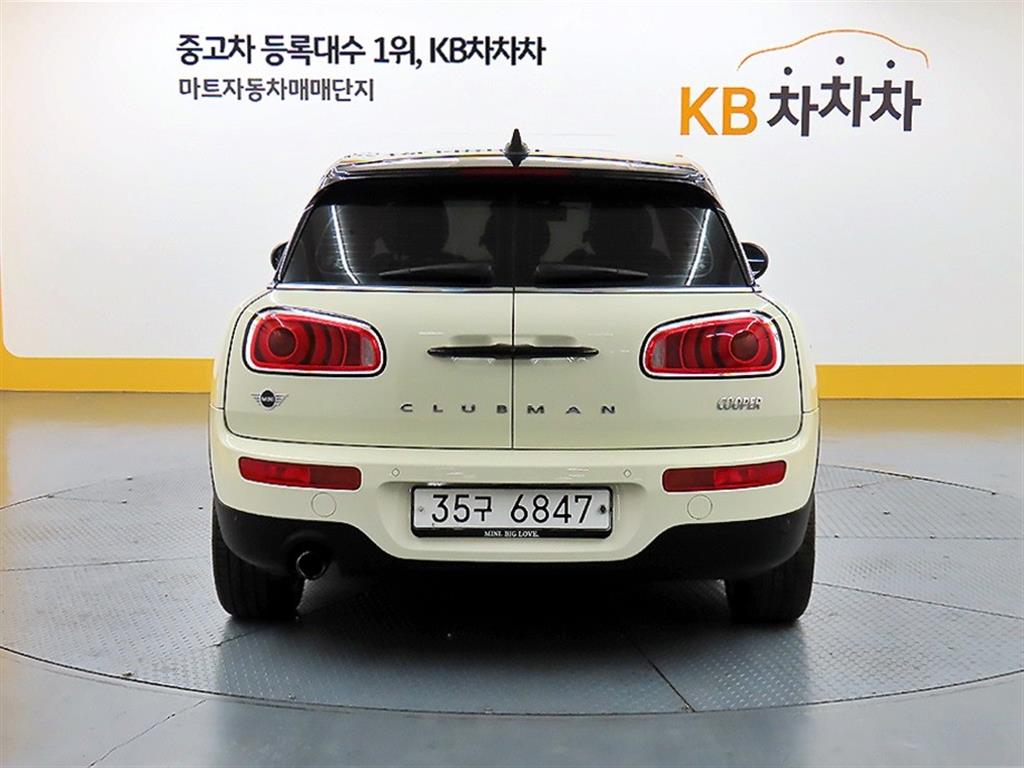 Mini Clubman - Vista 3