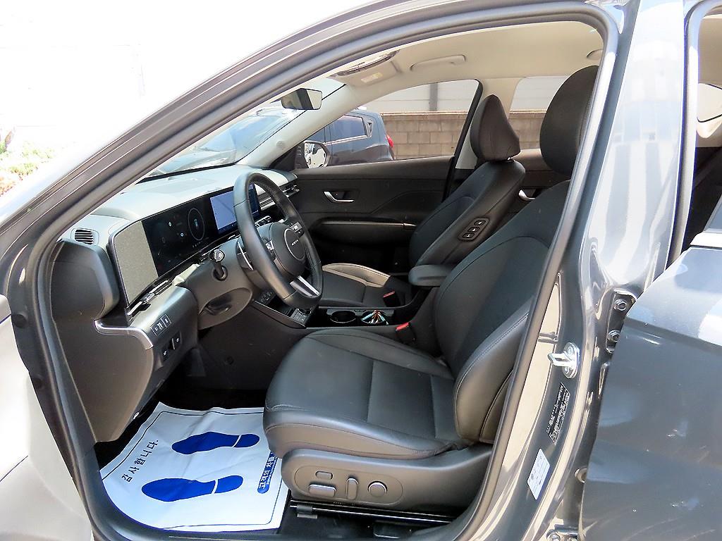 HYUNDAI Kona - Vista 5