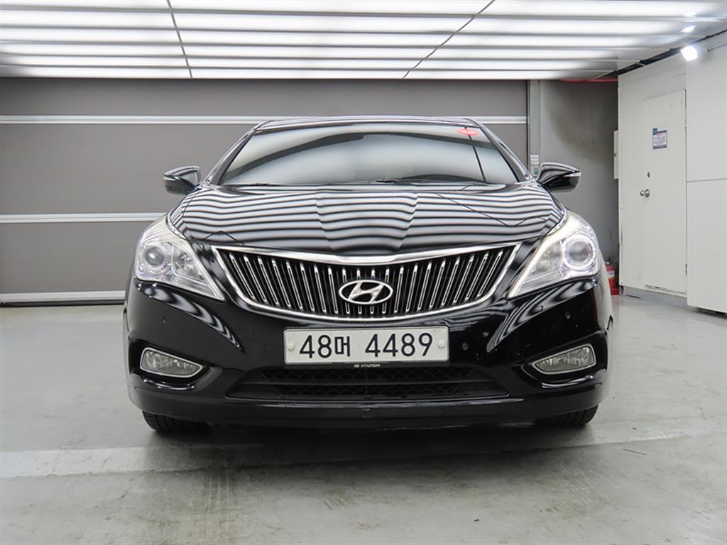 HYUNDAI Grandeur - Vista 2
