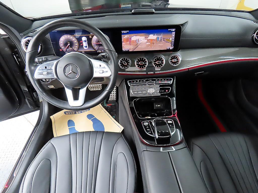 Mercedes Benz CLS Class - Vista 7