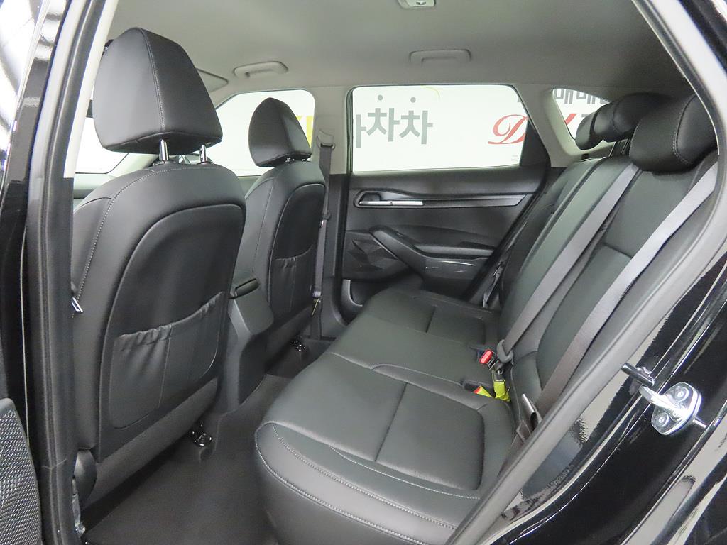 KIA Seltos - Vista 6