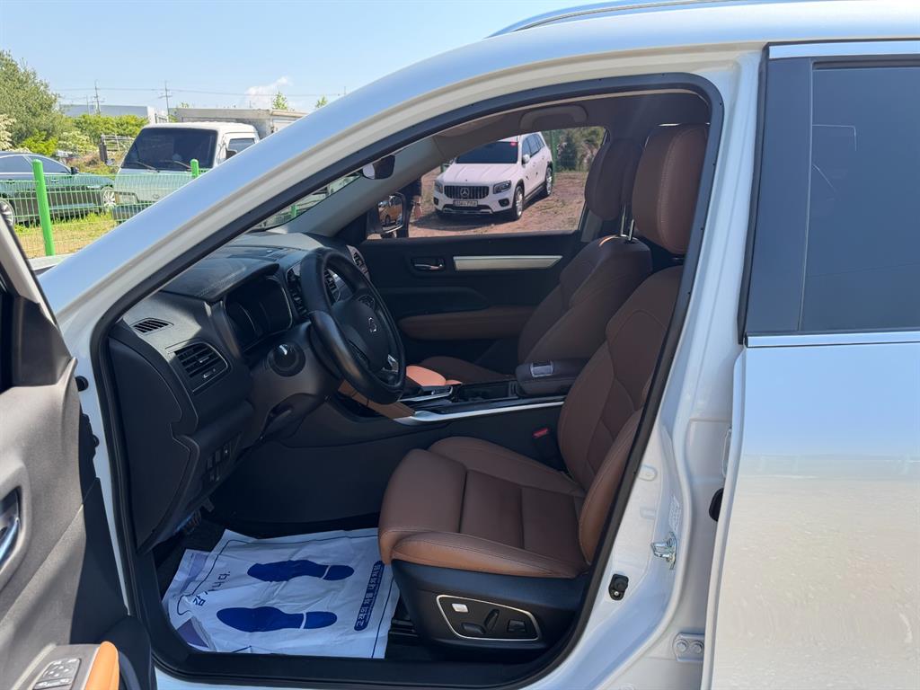 SAMSUNG QM6 2021 Blanco - Importación desde Corea - HF Imports Iquique - Foto 13