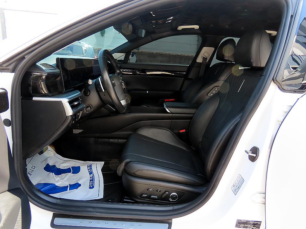 HYUNDAI Grandeur - Vista 5