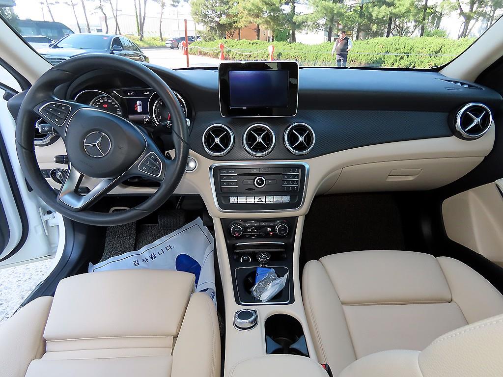 Mercedes Benz GLA Class - Vista 7