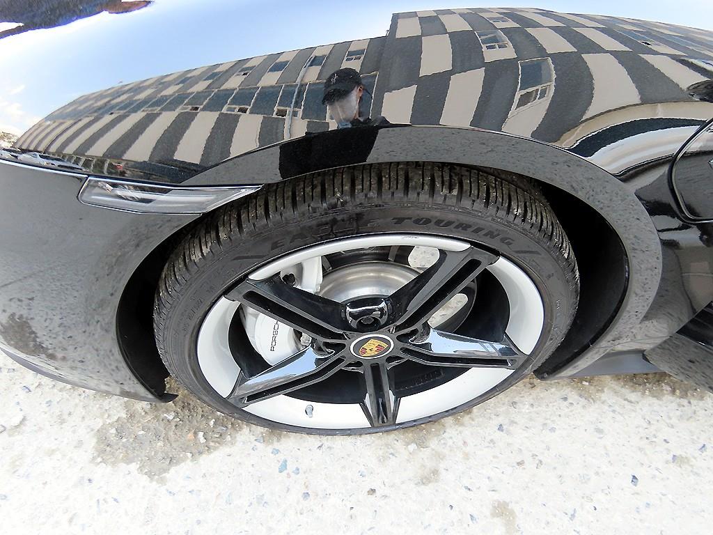 Porsche Taycan 2022 Negro - Importación desde Corea - HF Imports Iquique - Foto 19