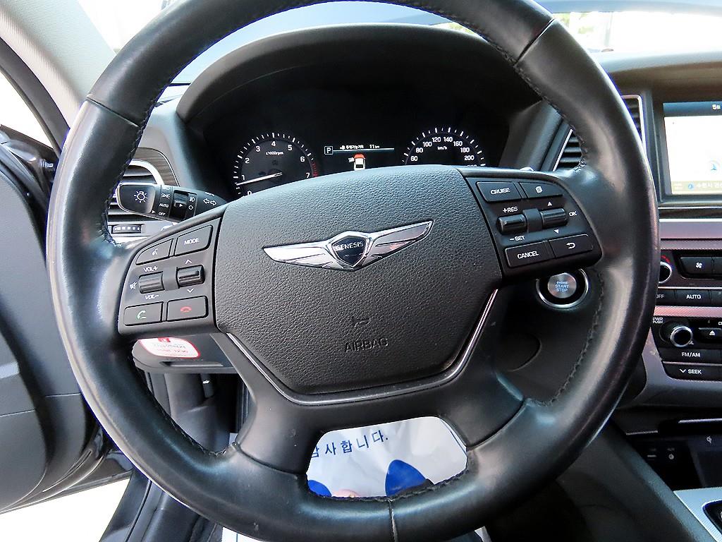 Genesis G80 - Vista 8