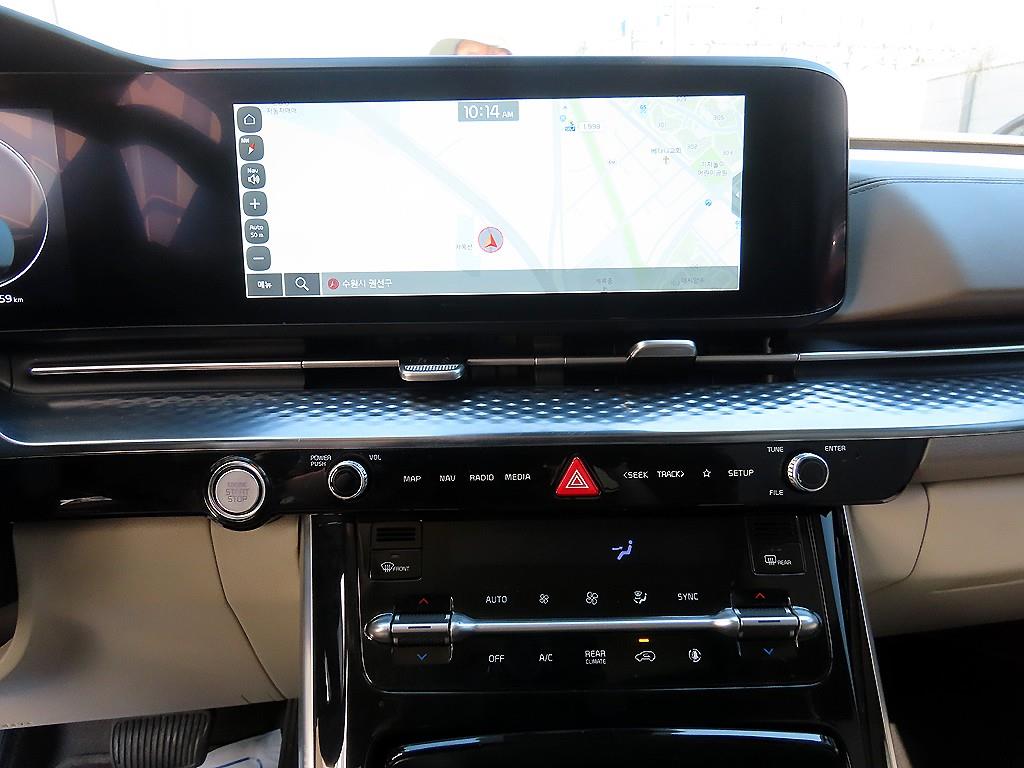 KIA Carnival - Vista 11