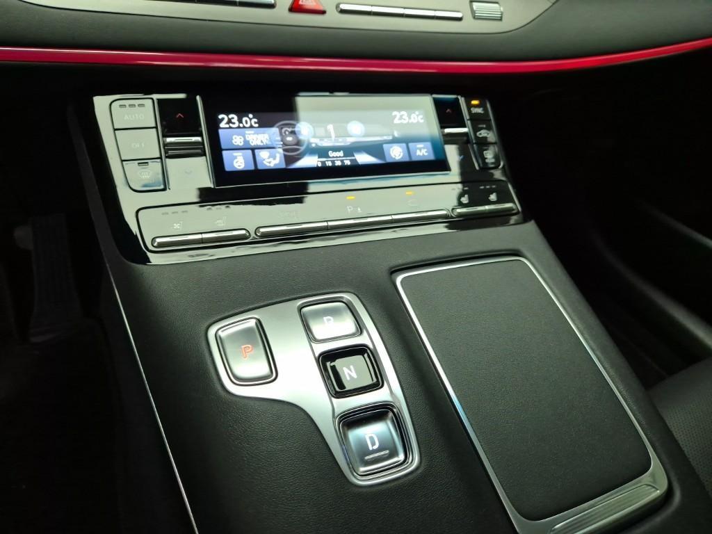 HYUNDAI Grandeur - Vista 8