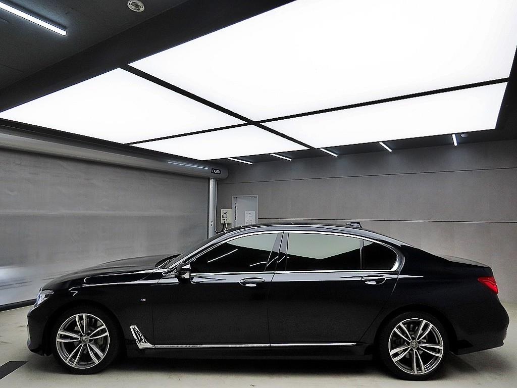 BMW 7 Series - Vista 4