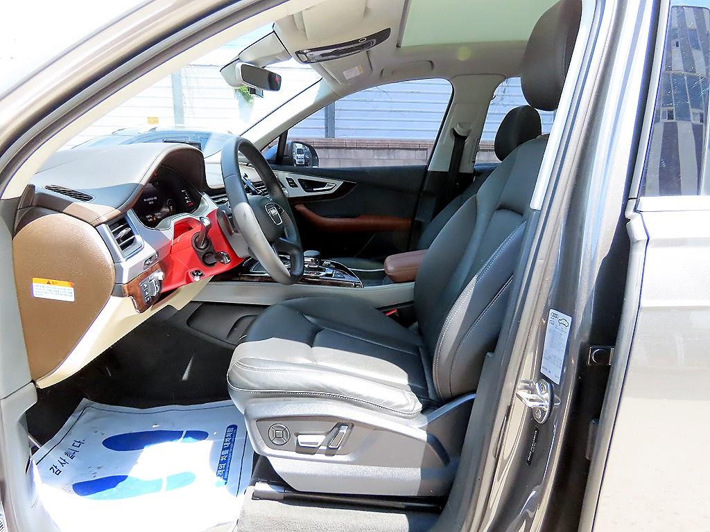 Audi Q7 - Vista 5
