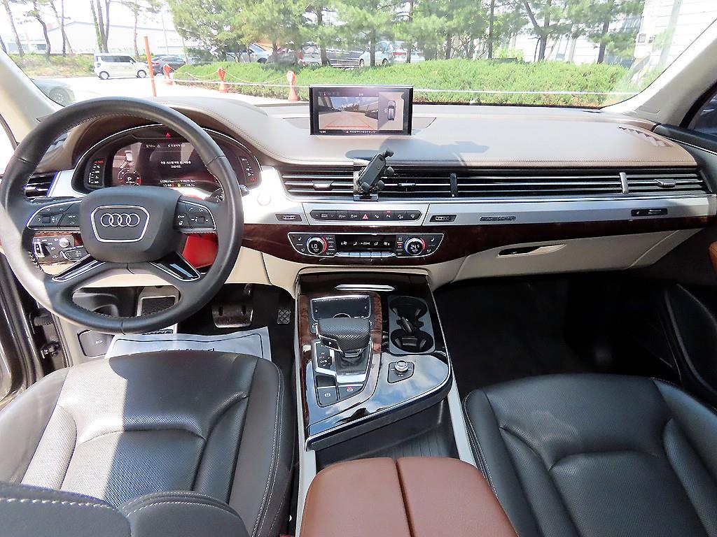 Audi Q7 - Vista 7