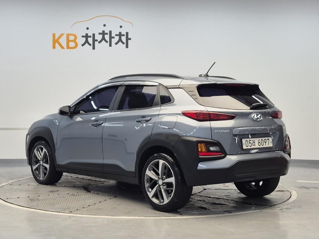 HYUNDAI Kona - Vista 2