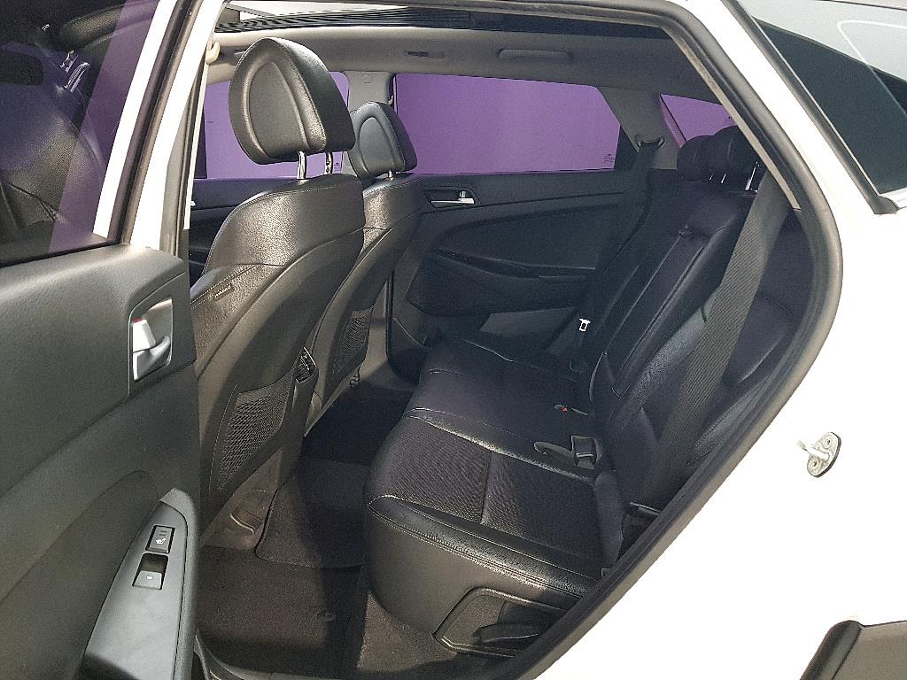 HYUNDAI Tucson - Vista 9