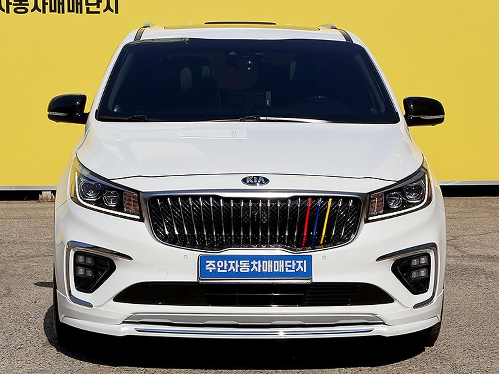 KIA Carnival 2019 Blanco - Importación desde Corea - HF Imports Iquique - Foto 1