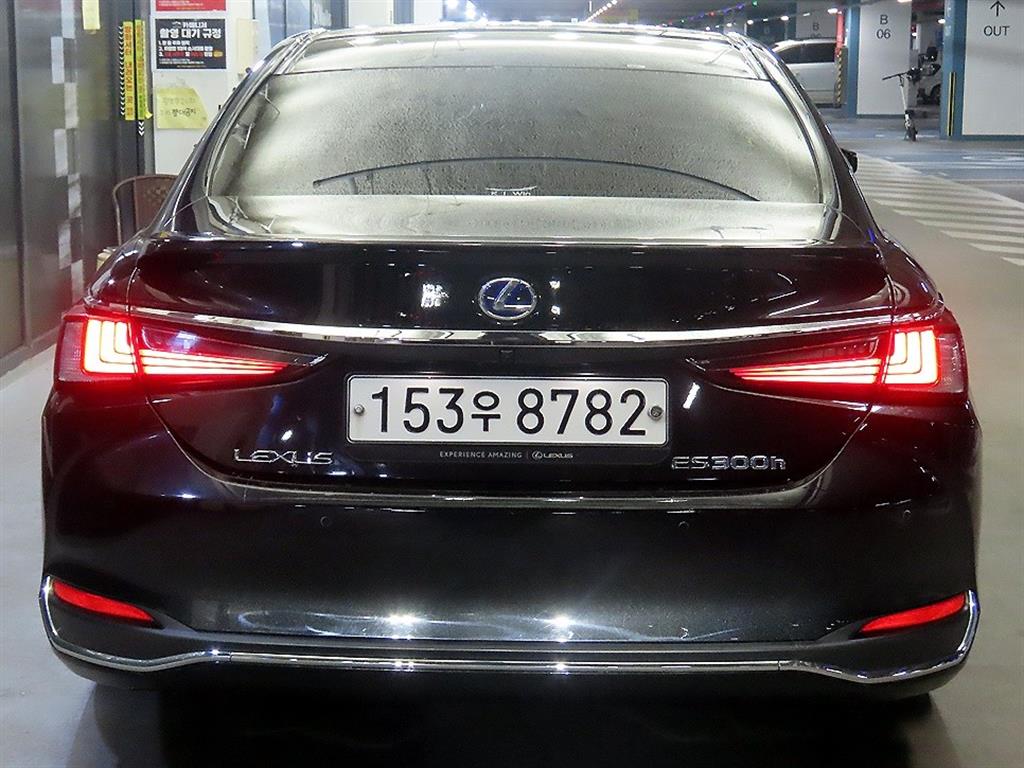 Lexus ES - Vista 5