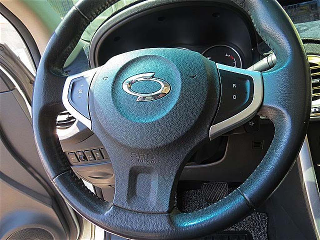 SAMSUNG QM5 2014 Blanco - Importación desde Corea - HF Imports Iquique - Foto 9