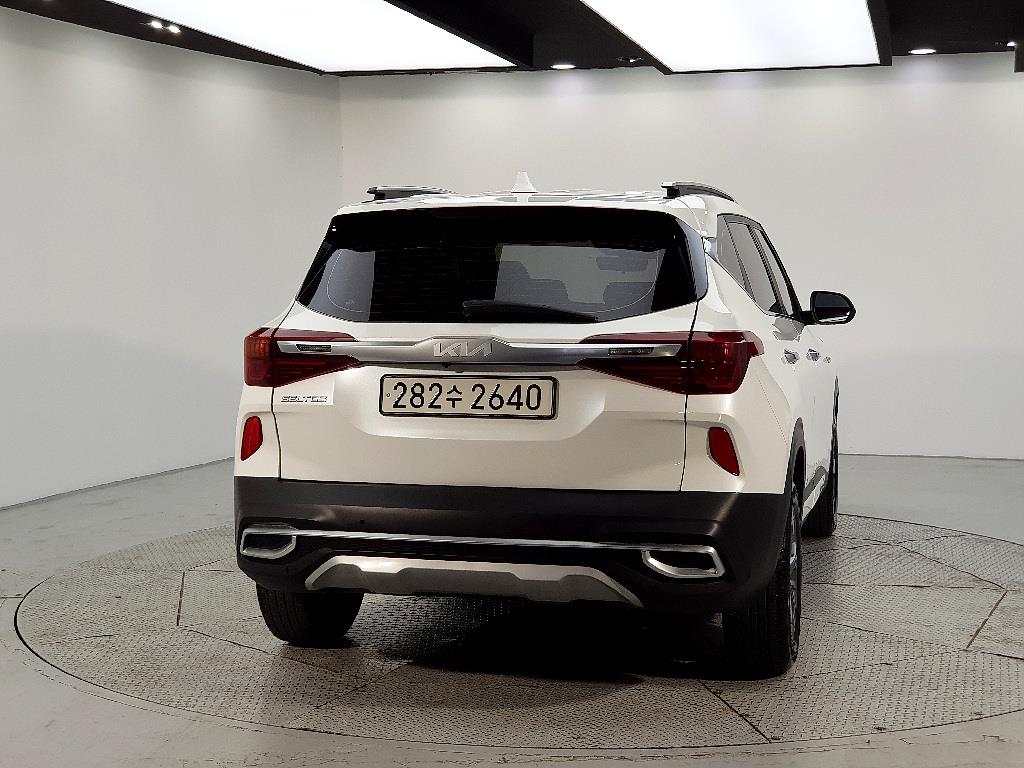 KIA Seltos - Vista 3