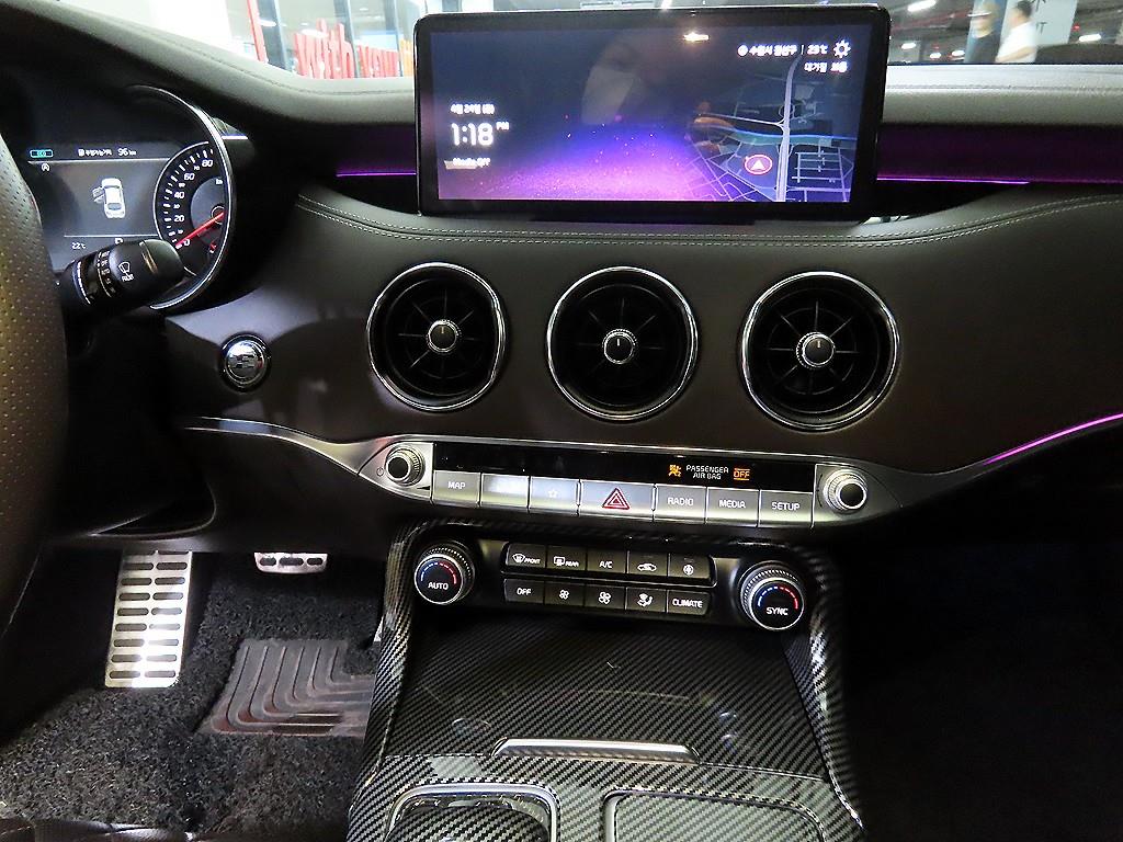 KIA Stinger - Vista 10