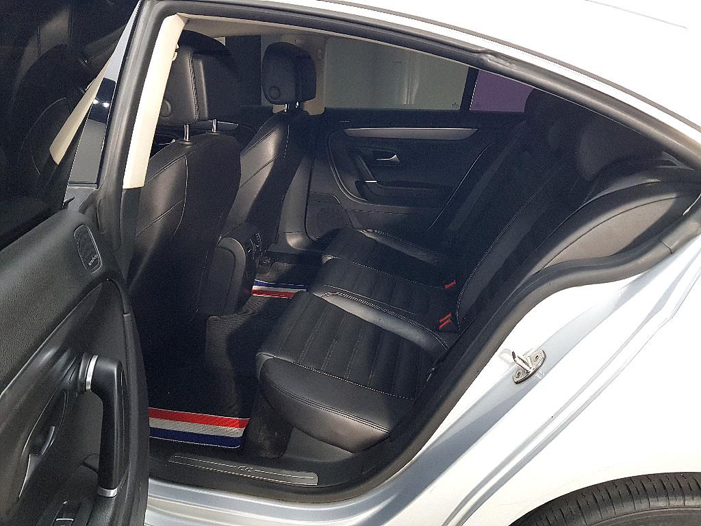 Volkswagen CC - Vista 9