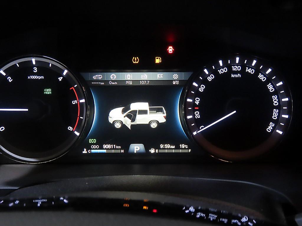 Ssangyong Rexton - Vista 9