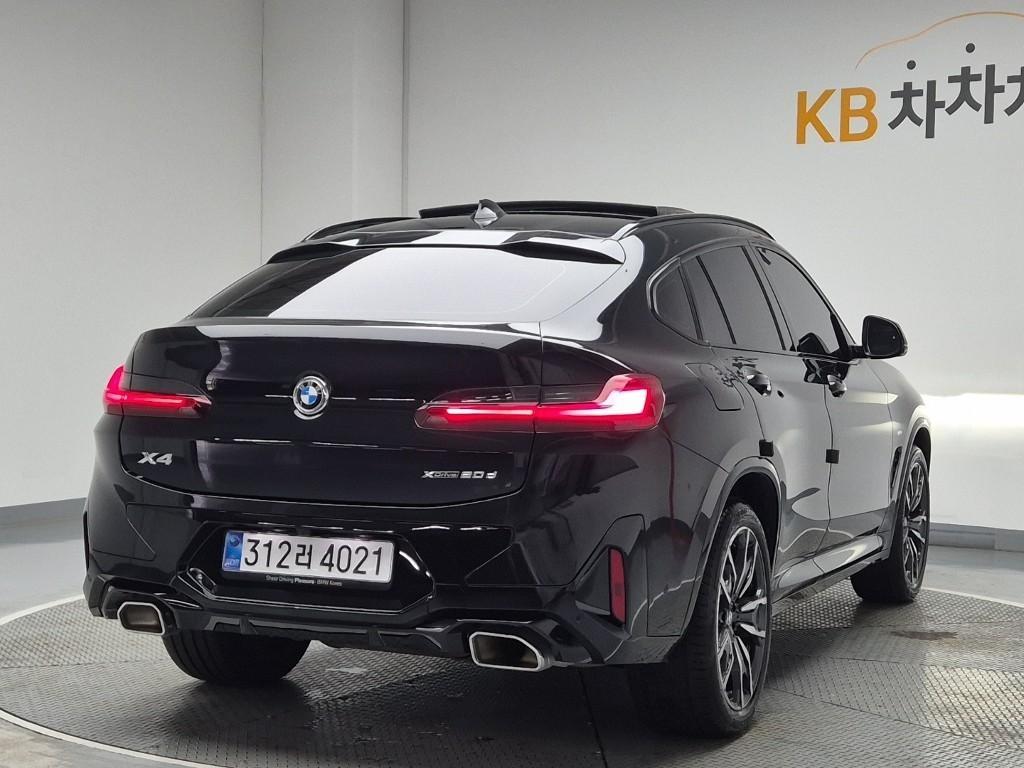 BMW X4 - Vista 4