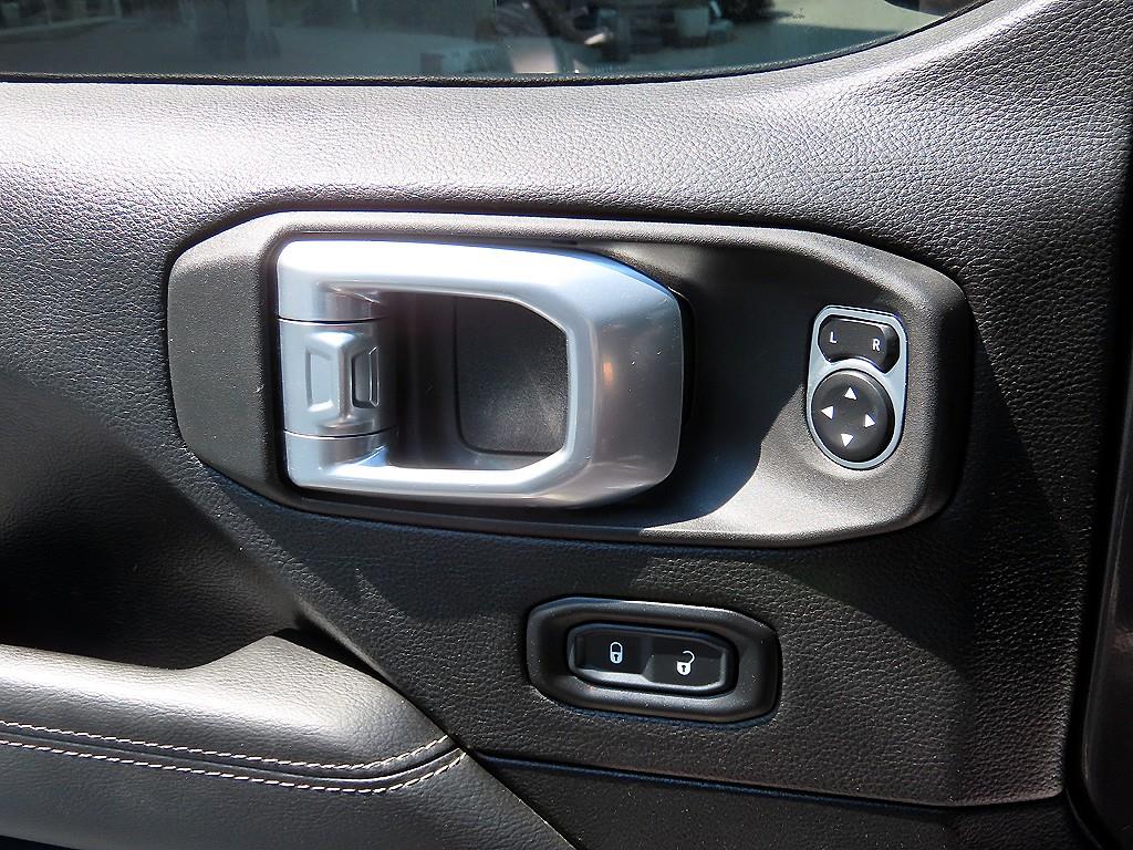 Jeep Wrangler - Vista 12