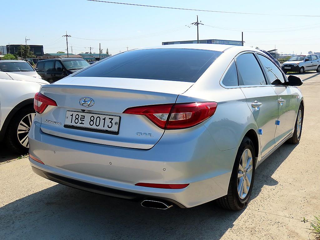 HYUNDAI Sonata - Vista 3