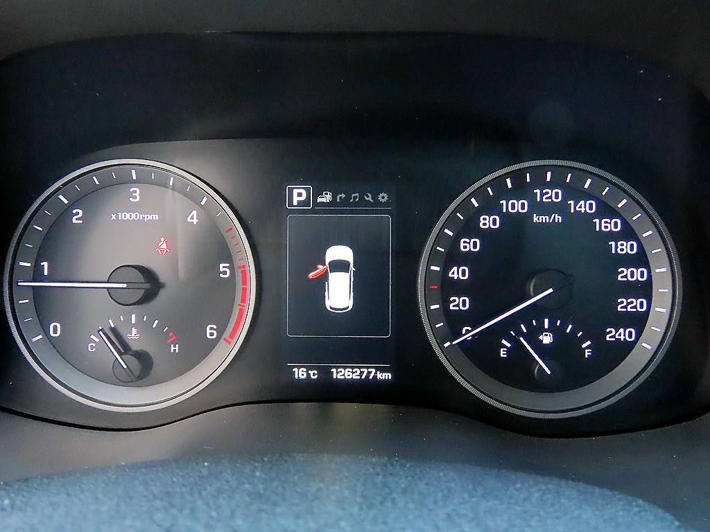 HYUNDAI Tucson - Vista 9