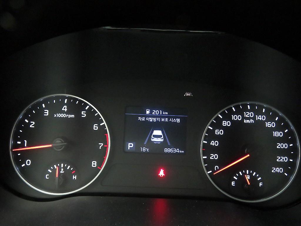 KIA Seltos - Vista 12