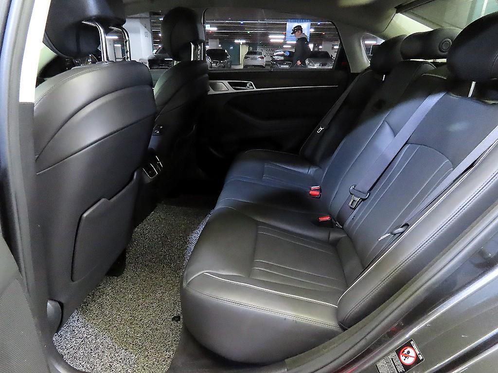 Genesis G80 - Vista 7