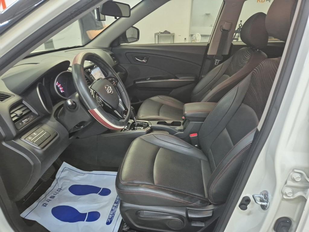 Ssangyong Tivoli - Vista 11