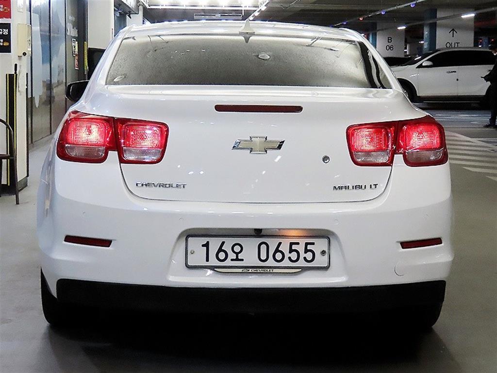 Chevrolet Malibu - Vista 5