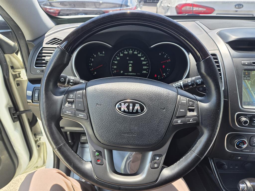 KIA Sorento - Vista 8