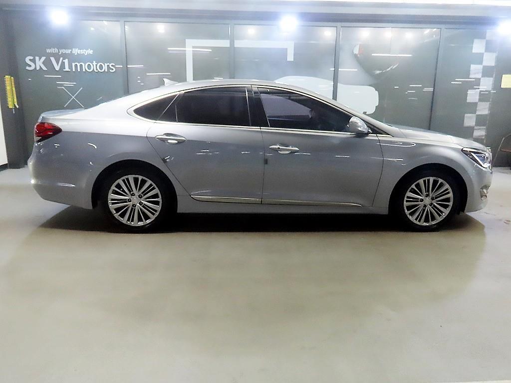 HYUNDAI Aslan - Vista 3
