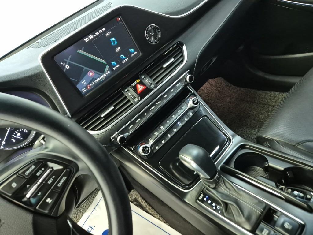 HYUNDAI Grandeur - Vista 10