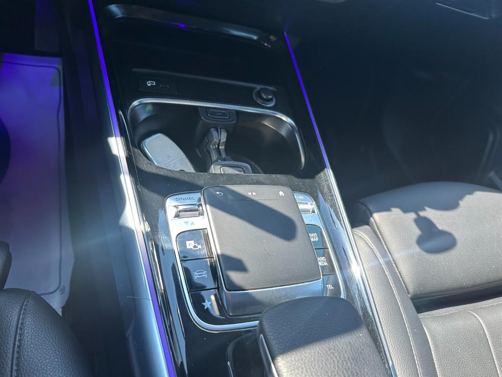 Mercedes Benz GLB Class - Vista 10