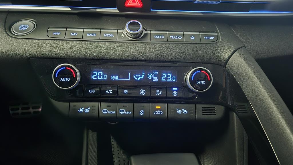 HYUNDAI Avante - Vista 12