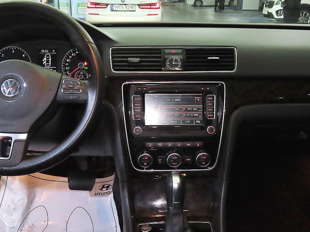 Volkswagen Passat - Vista 11