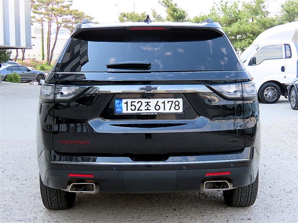 Chevrolet Travers - Vista 4