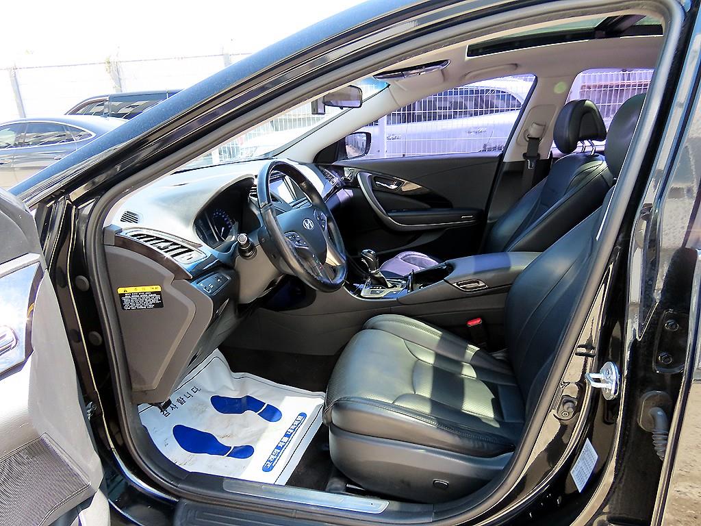 HYUNDAI Grandeur - Vista 5